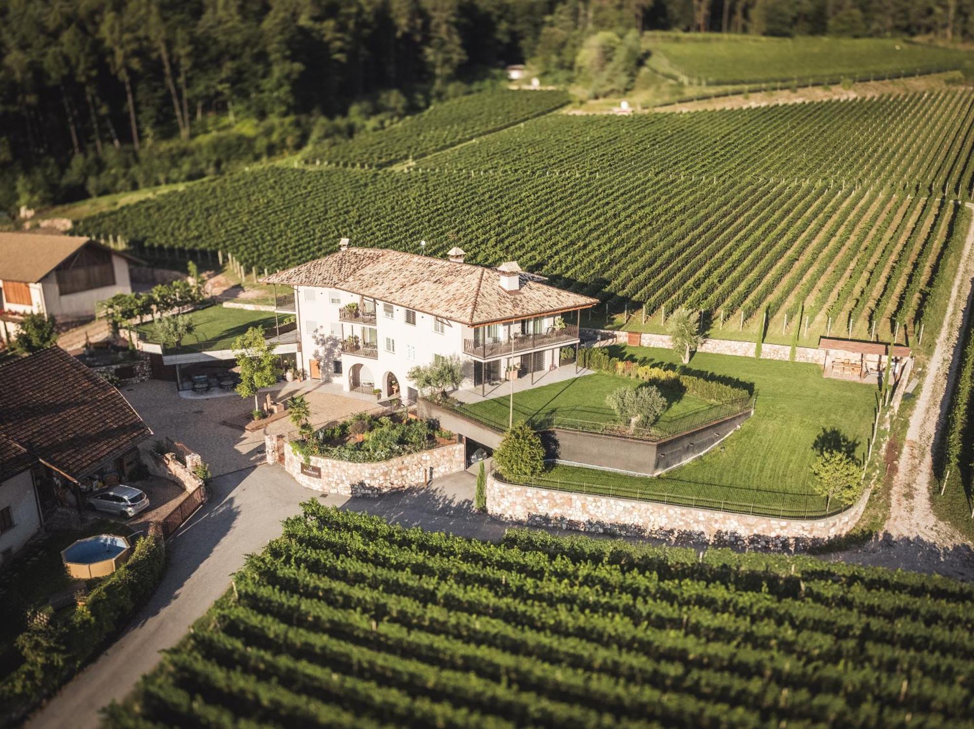Nofnerhof Apartment Appiano Sulla Strada Del Vino Luaran gambar
