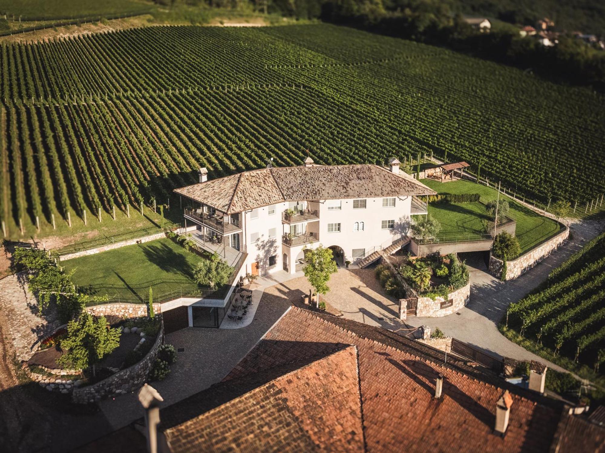 Nofnerhof Apartment Appiano Sulla Strada Del Vino Luaran gambar